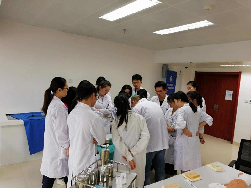 <strong>临床医学专业招生简章</strong>